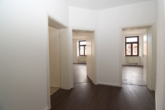 TOP INVESTMENT // Frisch renovierte 2-Raum-Wohnung in begehrter Stadtlage - Flur