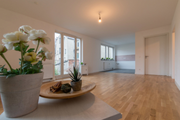 Hochwertig renovierte 2-Raum-Wohnung in Rötha, 04571 Rötha, Etagenwohnung
