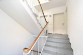 Hochwertig renovierte 2-Raum-Wohnung in Rötha - Treppenhaus