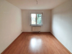 Vermietete 3-Raum-Wohnung mit Balkon und PKW-Stellplatz - Kind/Arbeiten