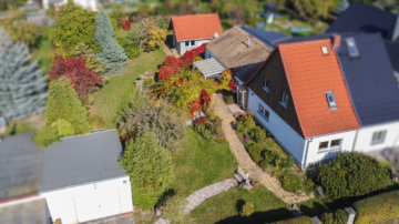Immobilie mit großem Grundstück in begehrter Siedlungslage, 04289 Leipzig / Meusdorf, Doppelhaushälfte